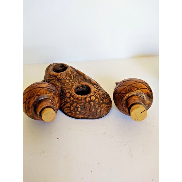 Treasure Craft Souvenir Pineapples Salt and Pepper Shaker Set - Picture 5 of 10